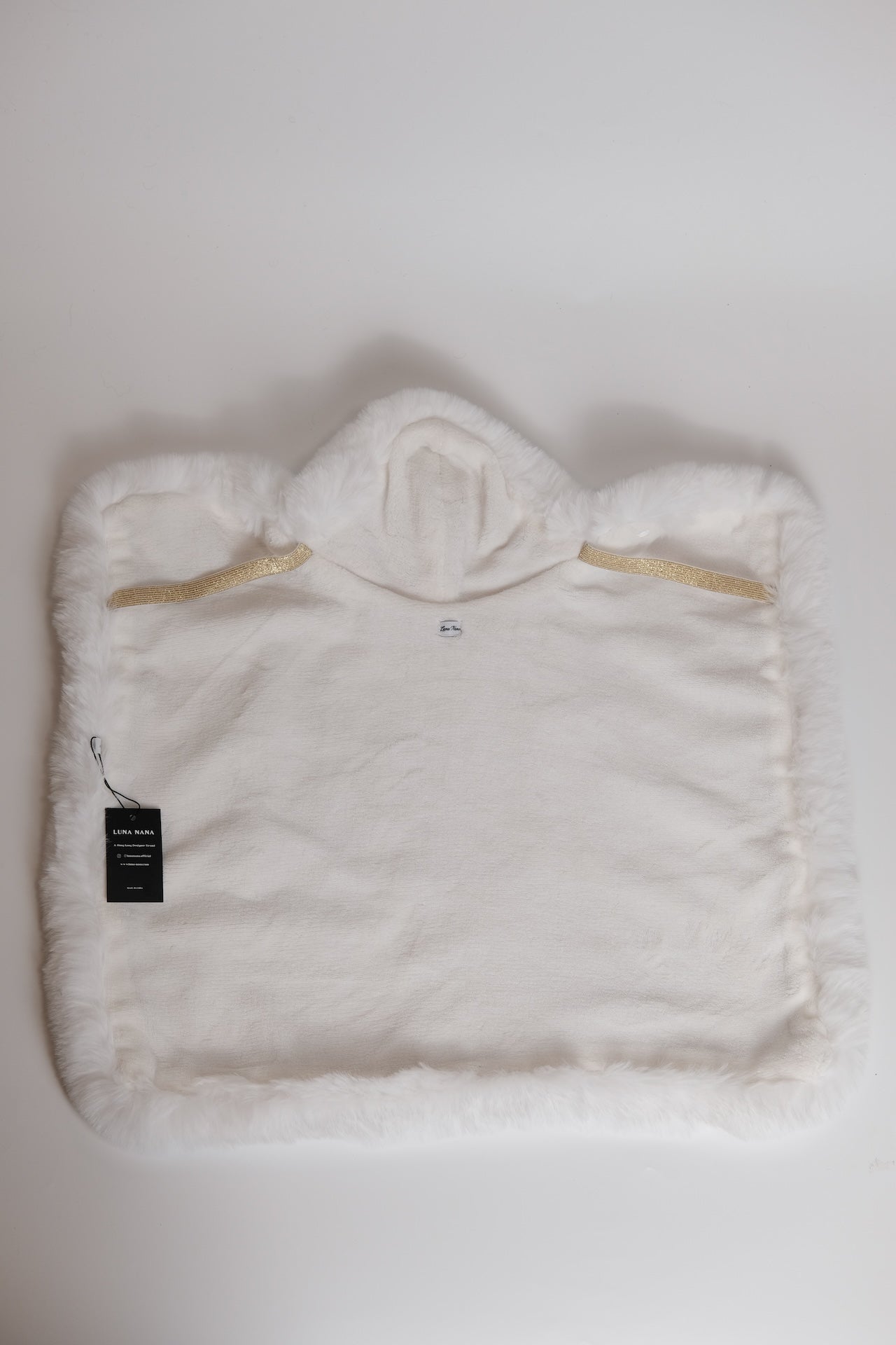 煙花三月·披風