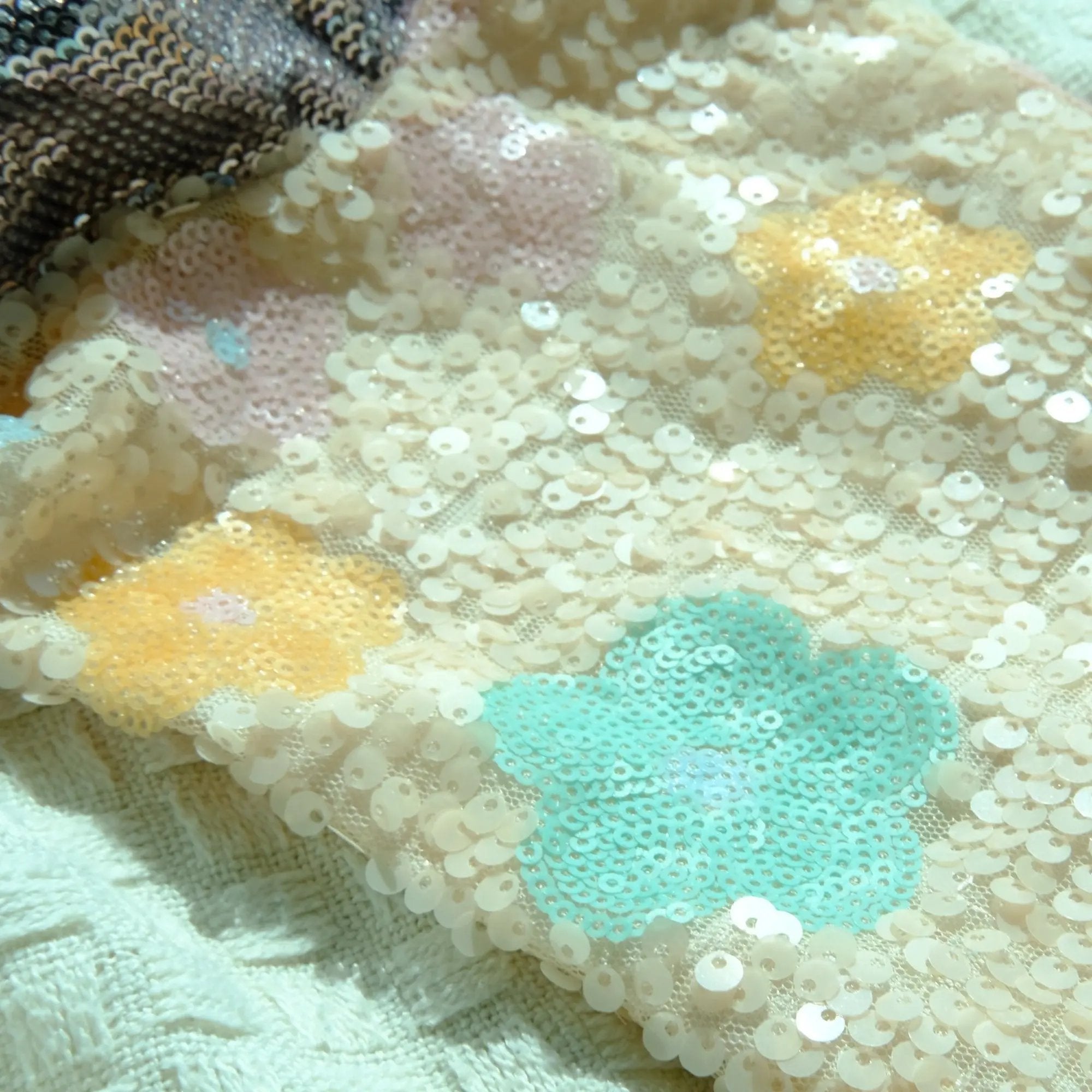 潮流教主亮片花花套裝（連帽子） Luna Nana